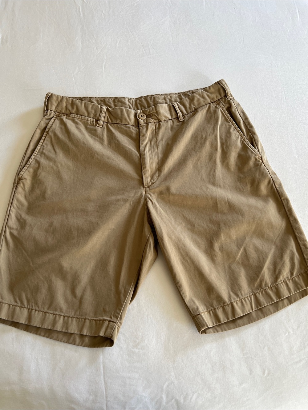Uniqlo Men's Tan Flat-Front Cotton Shorts